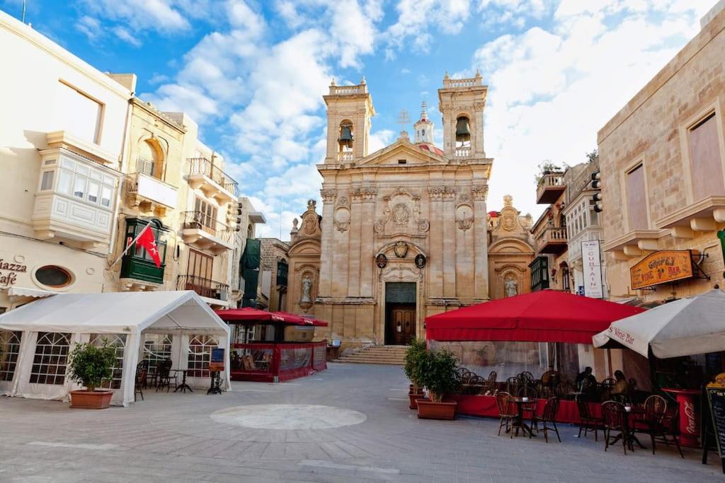 300yr Old, Self Catering, Tiny House In Centre, Gozo *